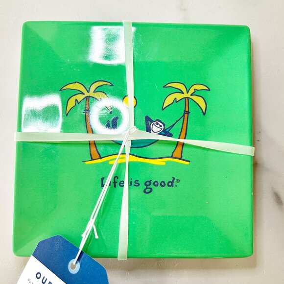 LIFE IS GOOD Set of 4 Melamine Square Plates 6" - Vintage Designs NEW - Picture 1 of 7